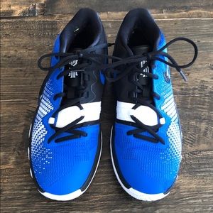 Nike boys’ basketball shoes